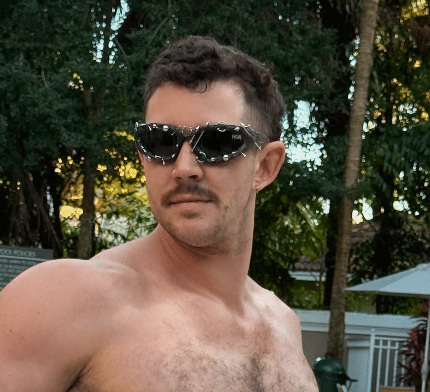 Piercing Sunglasses image 2